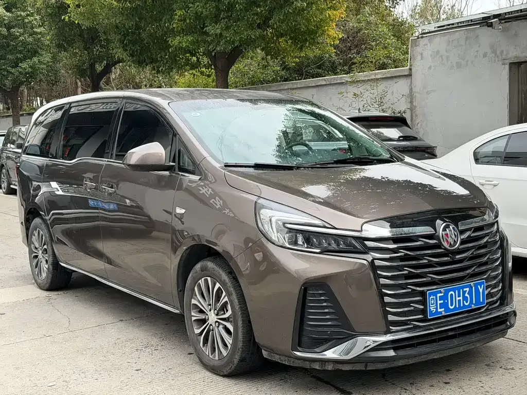 Buick GL8 2023 из CN, фото 10
