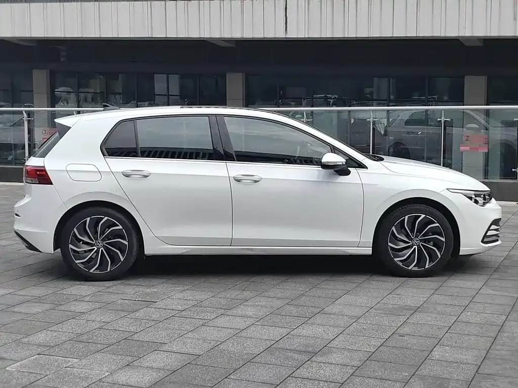 Volkswagen Golf 2021 из CN, фото 9