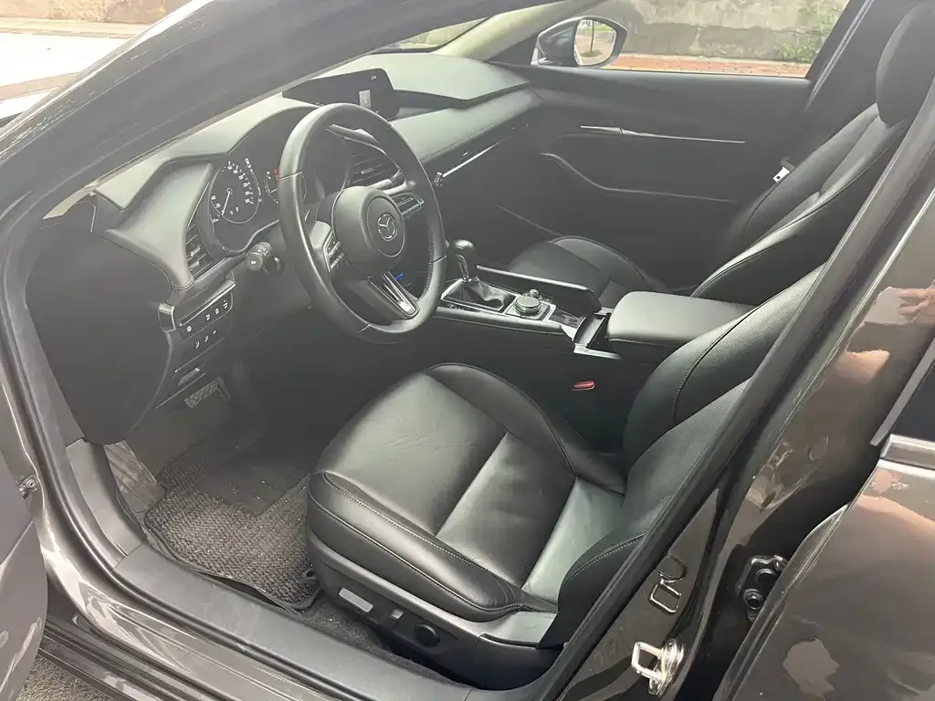 Mazda 3 Axela 2021 из CN, фото 3
