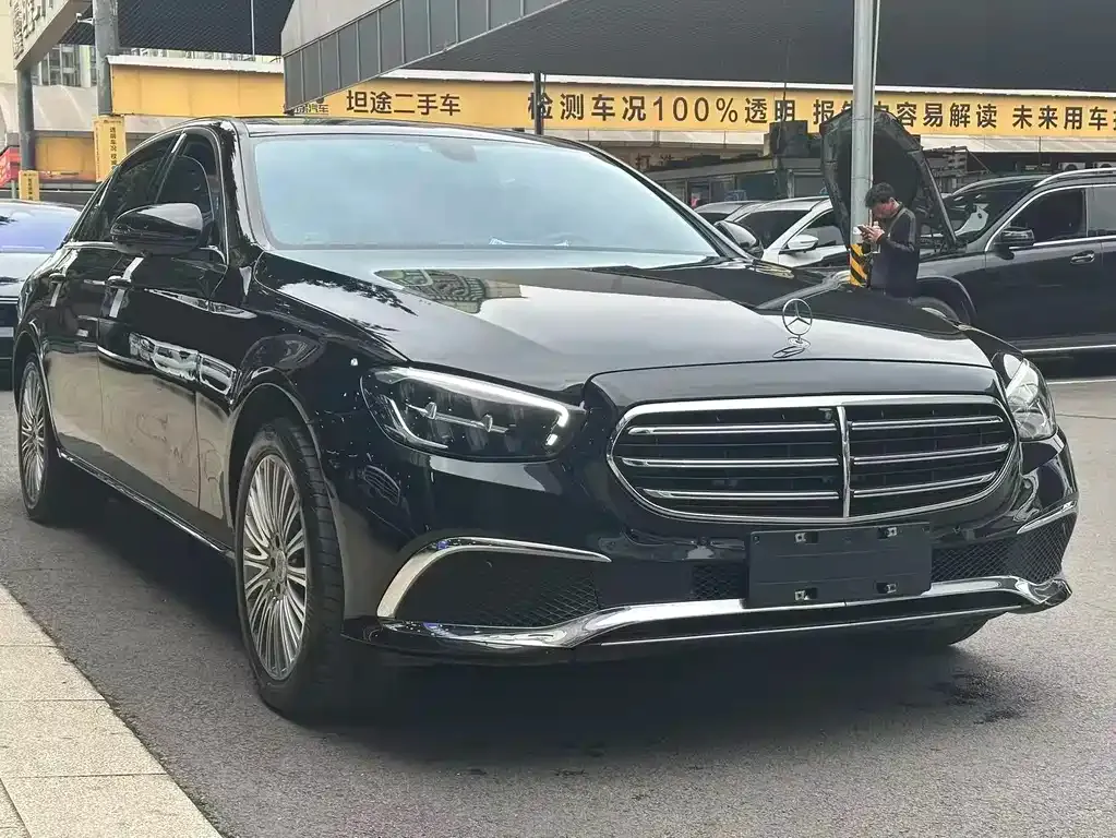 Mercedes-Benz E-Class — фото 10