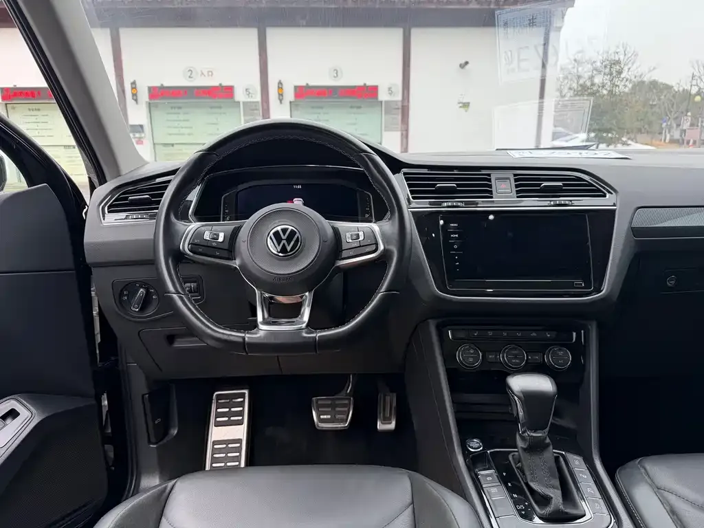 Volkswagen Tiguan L 2021 из CN, фото 3
