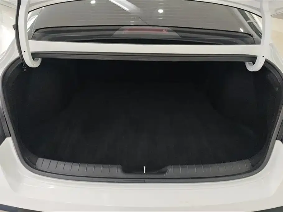Hyundai Elantra 2024 из CN, фото 9