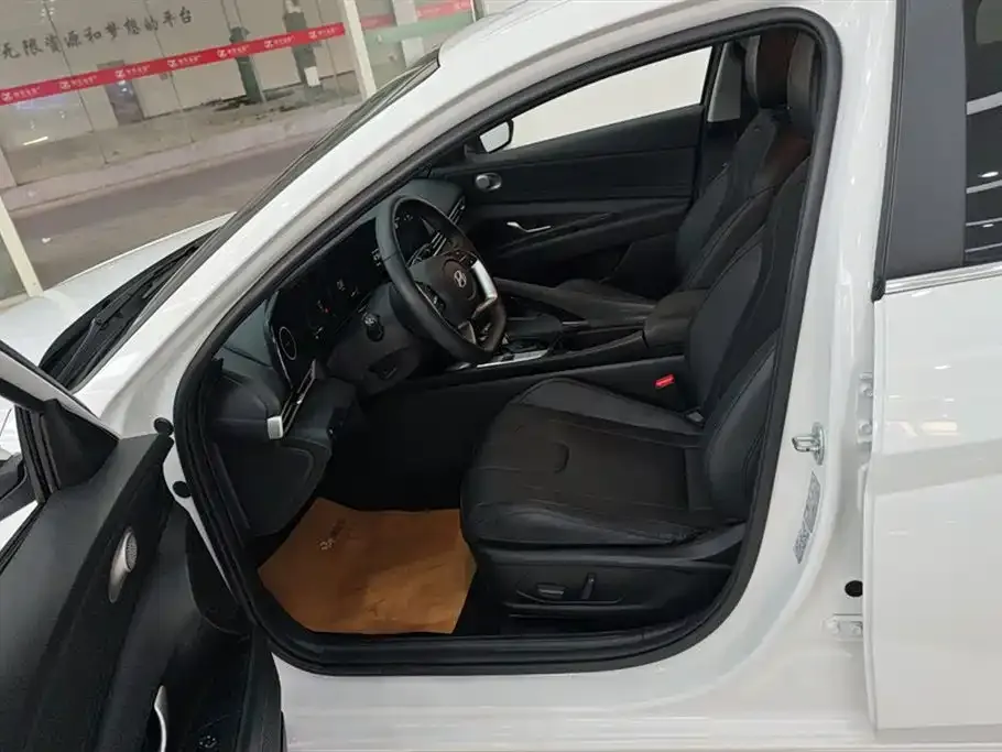 Hyundai Elantra 2024 из CN, фото 8