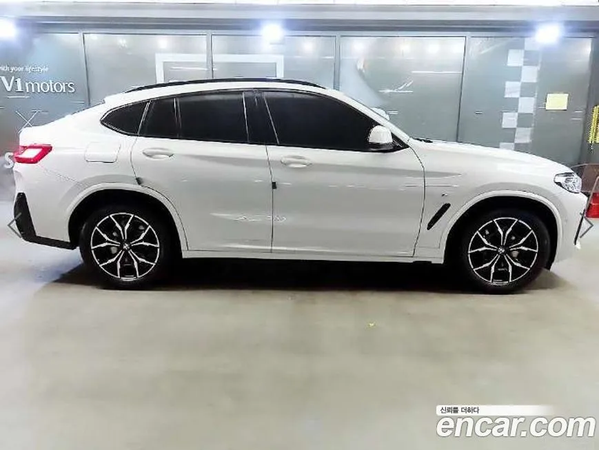 BMW X4 — фото 10