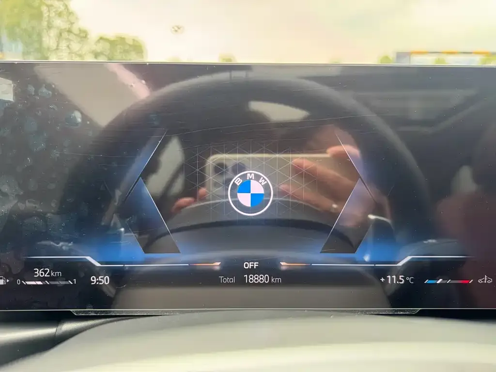 BMW 3 Series 2025 из CN, фото 2