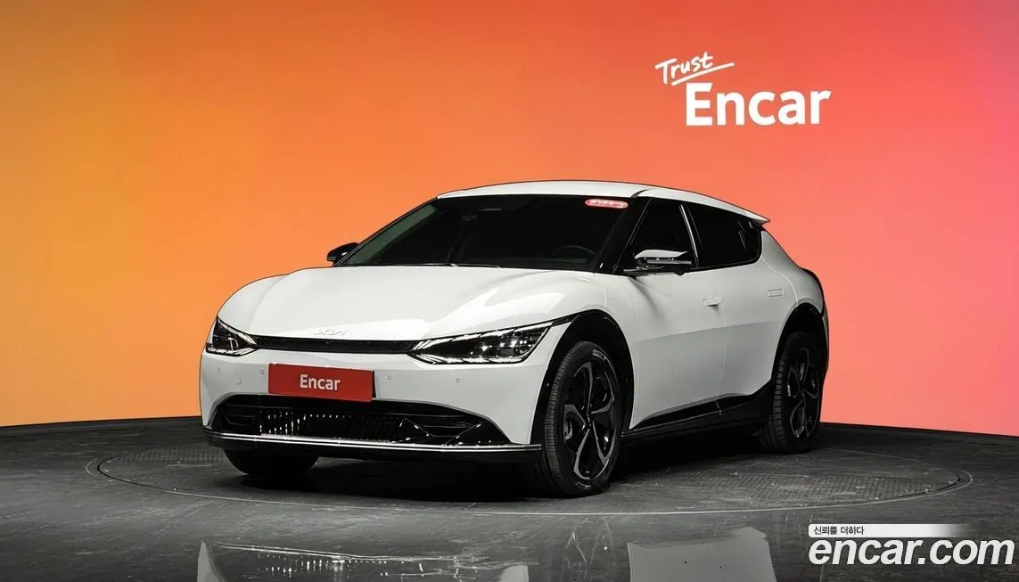 Kia EV6 — фото 1