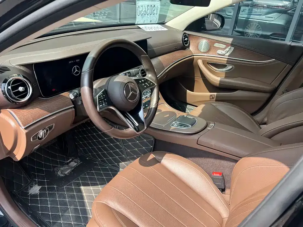Mercedes-Benz E-Class 2023 из CN, фото 9
