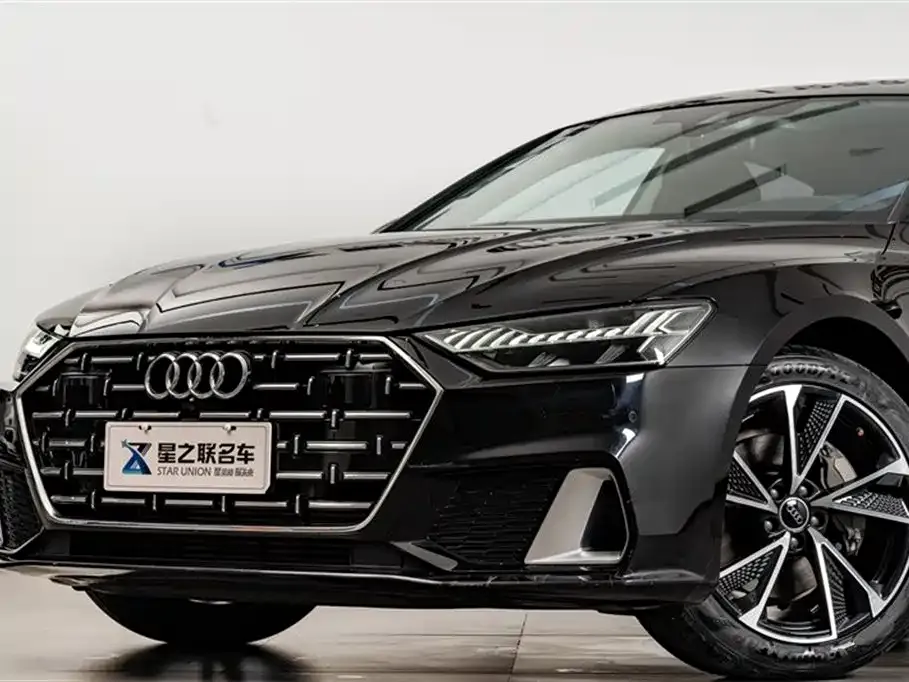 Audi A7L — фото 6
