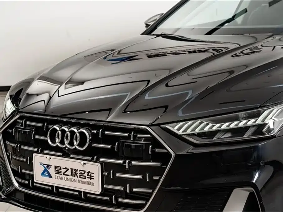 Audi A7L — фото 2