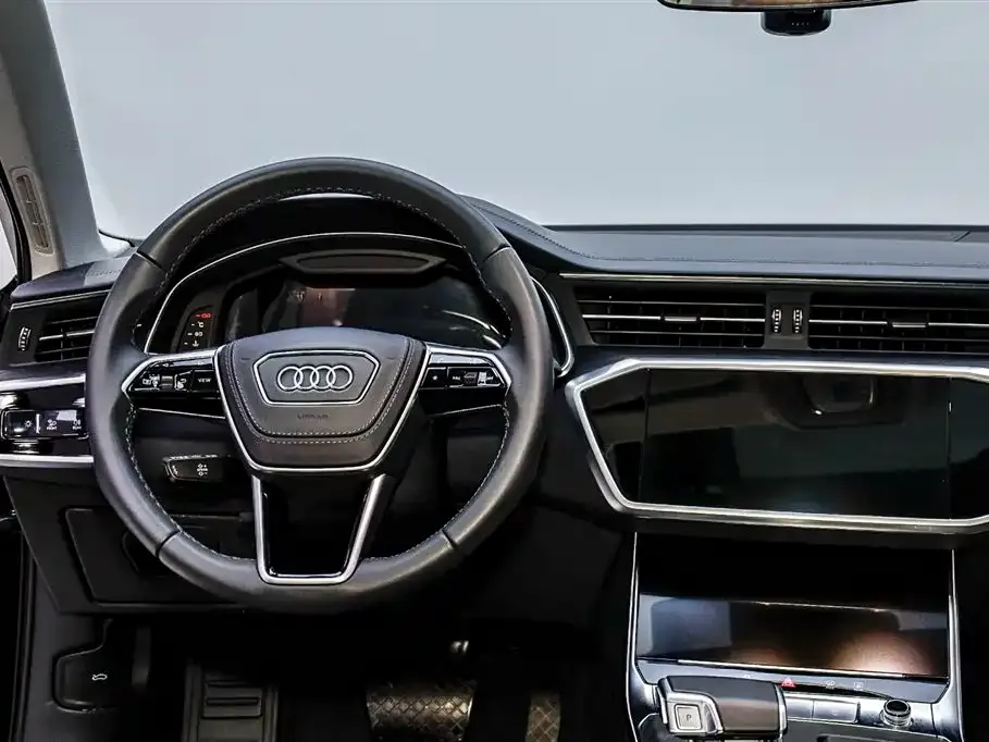 Audi A6L — фото 6
