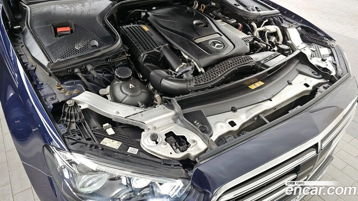 Mercedes-Benz E-Class 2021 из KR, фото 2