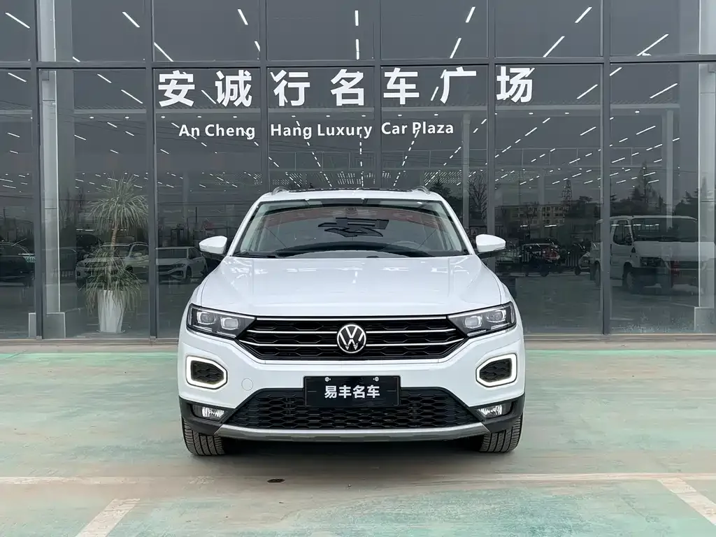 Volkswagen T-Roc — фото 8