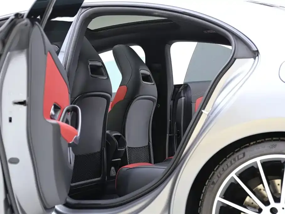 Mercedes-Benz CLA AMG — фото 3