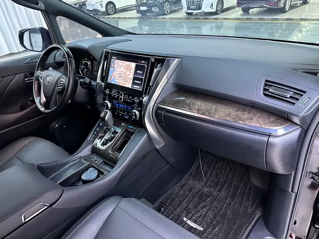 Toyota Alphard 2021 из CN, фото 9
