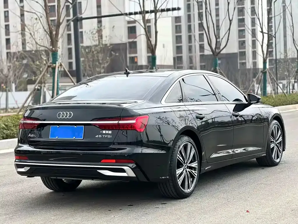 Audi A6L 2025 из CN, фото 2