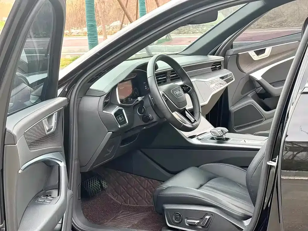Audi A6L 2025 из CN, фото 8