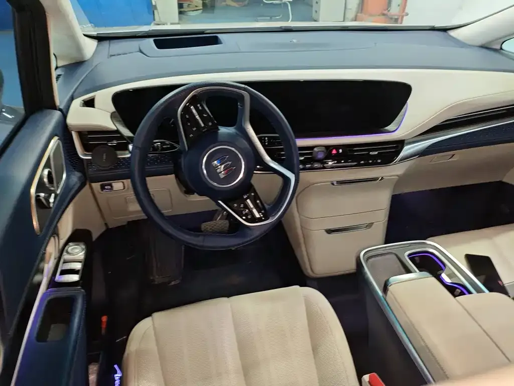 Buick Century 2023 из CN, фото 6