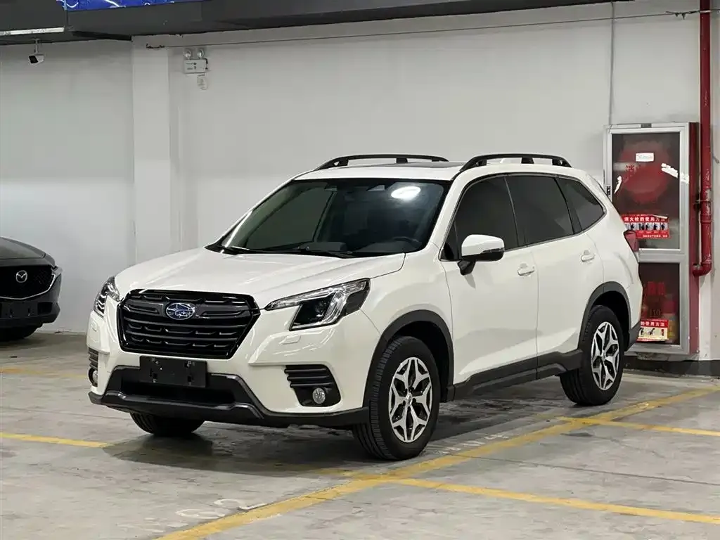 Subaru Forester — фото 1