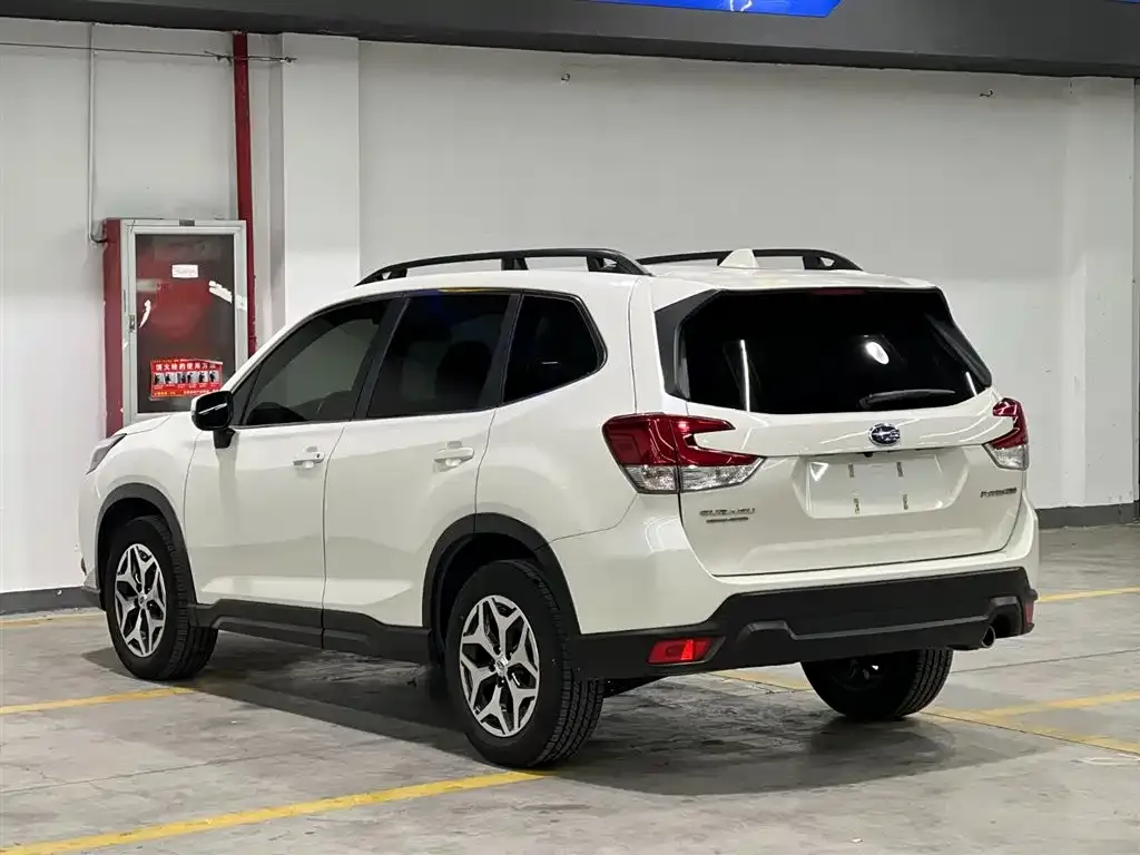 Subaru Forester — фото 3