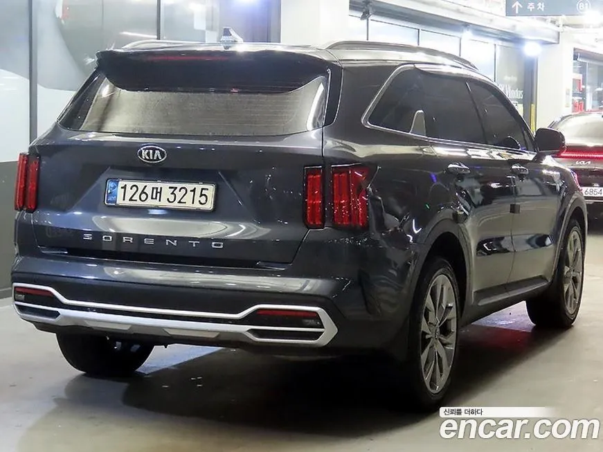 Kia Sorento — фото 7