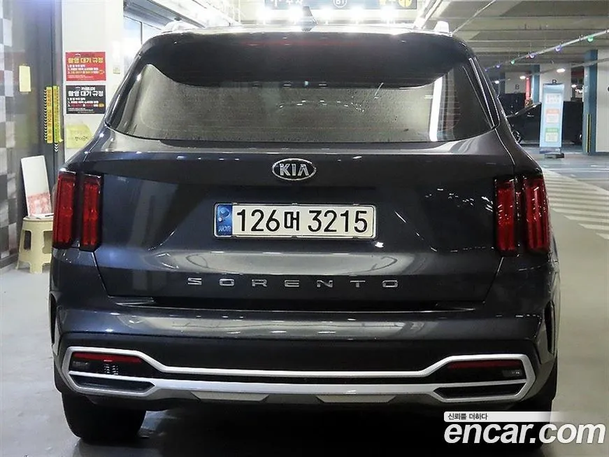 Kia Sorento — фото 10