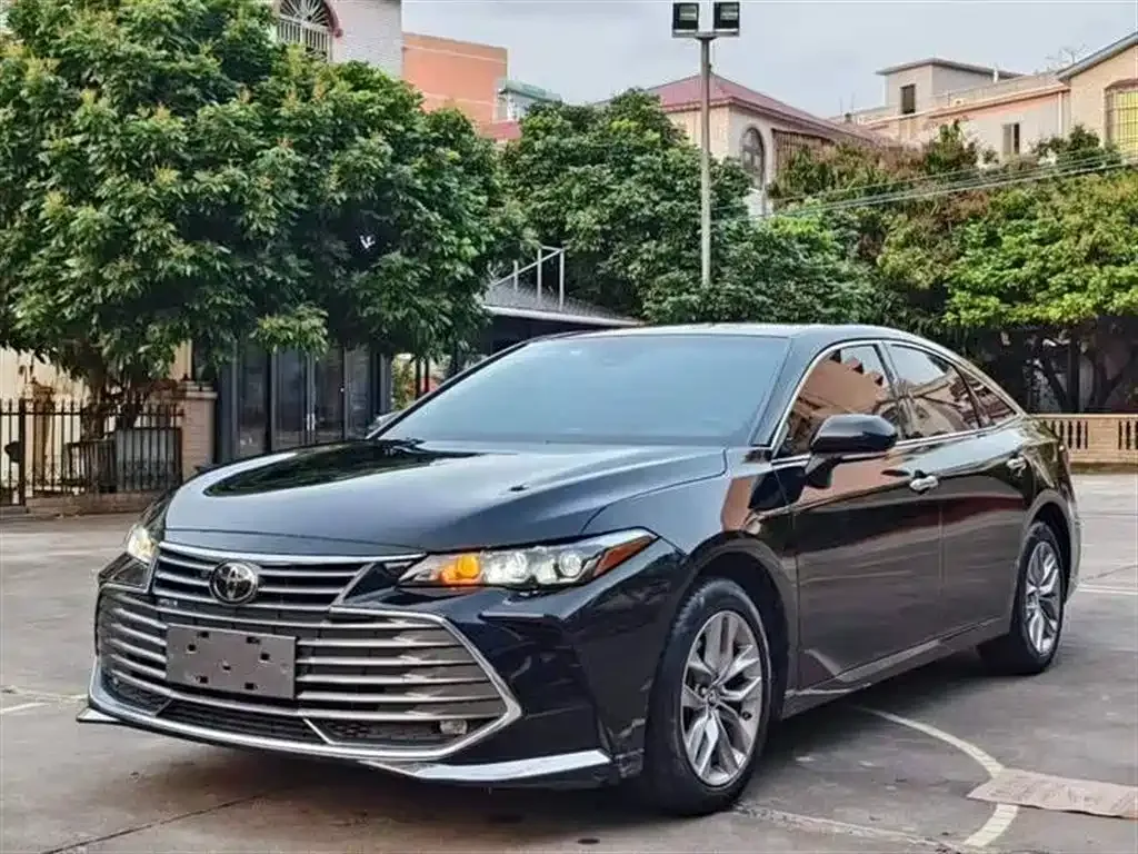 Toyota Avalon 2021 из CN, фото 1