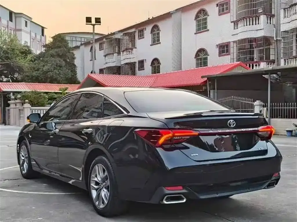 Toyota Avalon 2021 из CN, фото 8