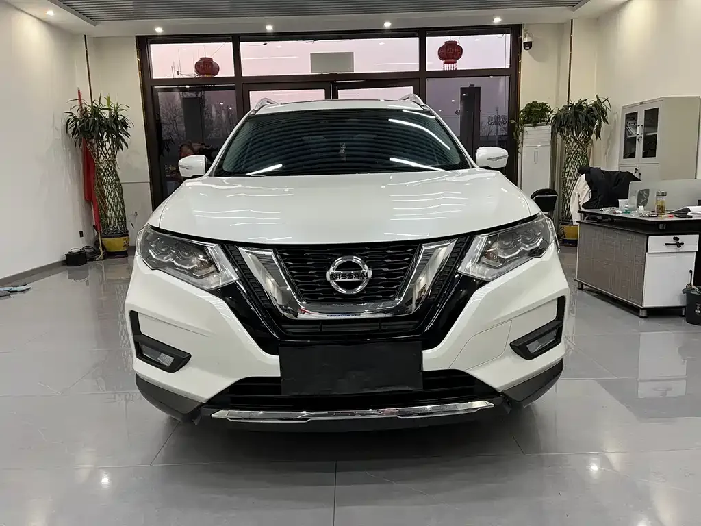 Nissan X-Trail — фото 2