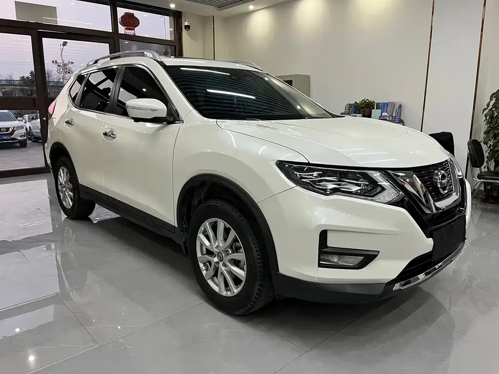 Nissan X-Trail — фото 6