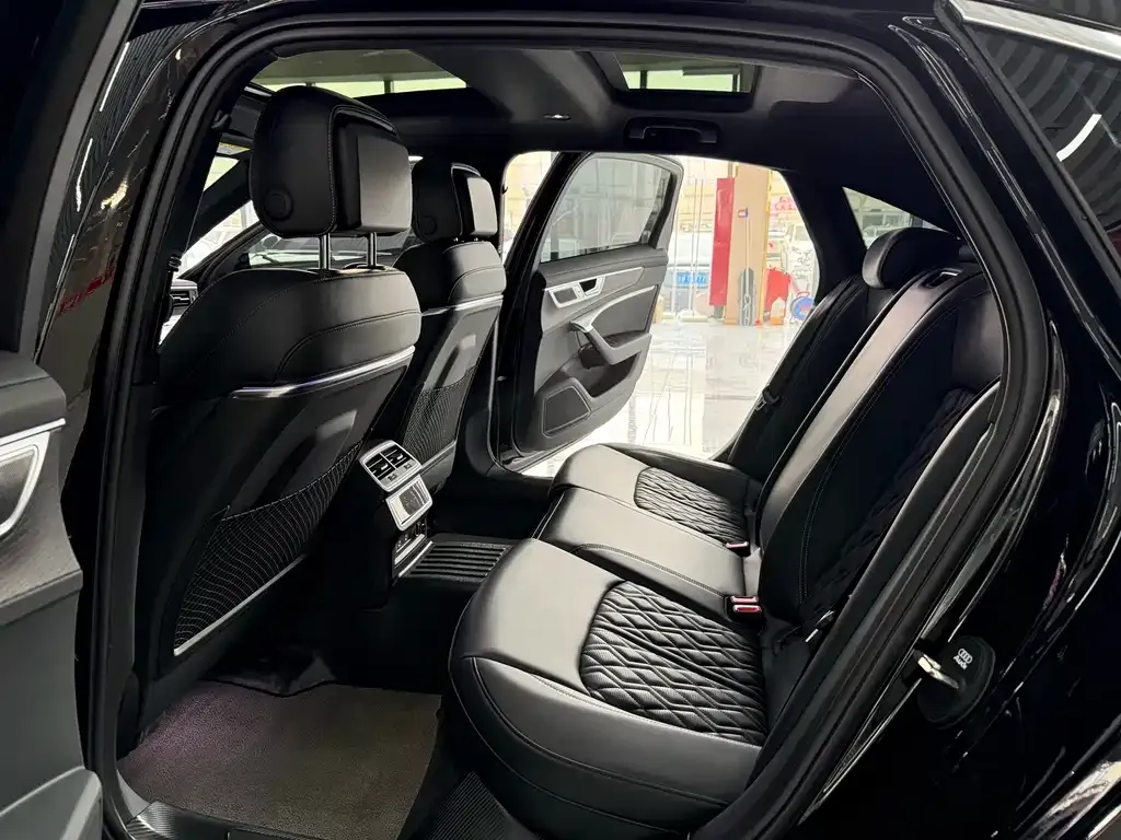 Audi A6L 2026 из CN, фото 5
