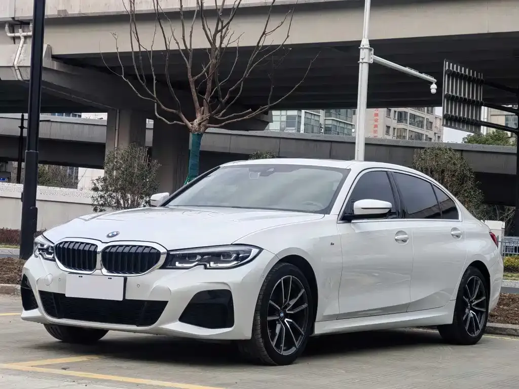 BMW 3 Series — фото 1