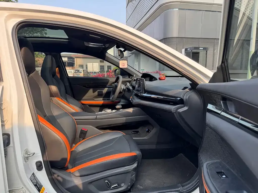 Changan UNI-V 2024 из CN, фото 3