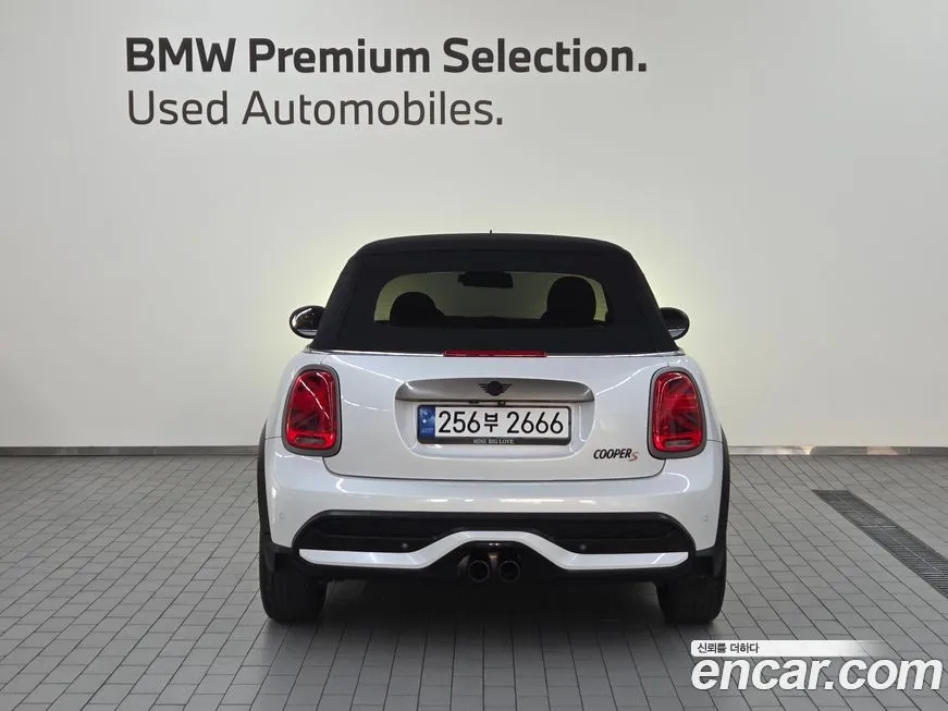 Mini Cooper Convertible 2024 из KR, фото 8