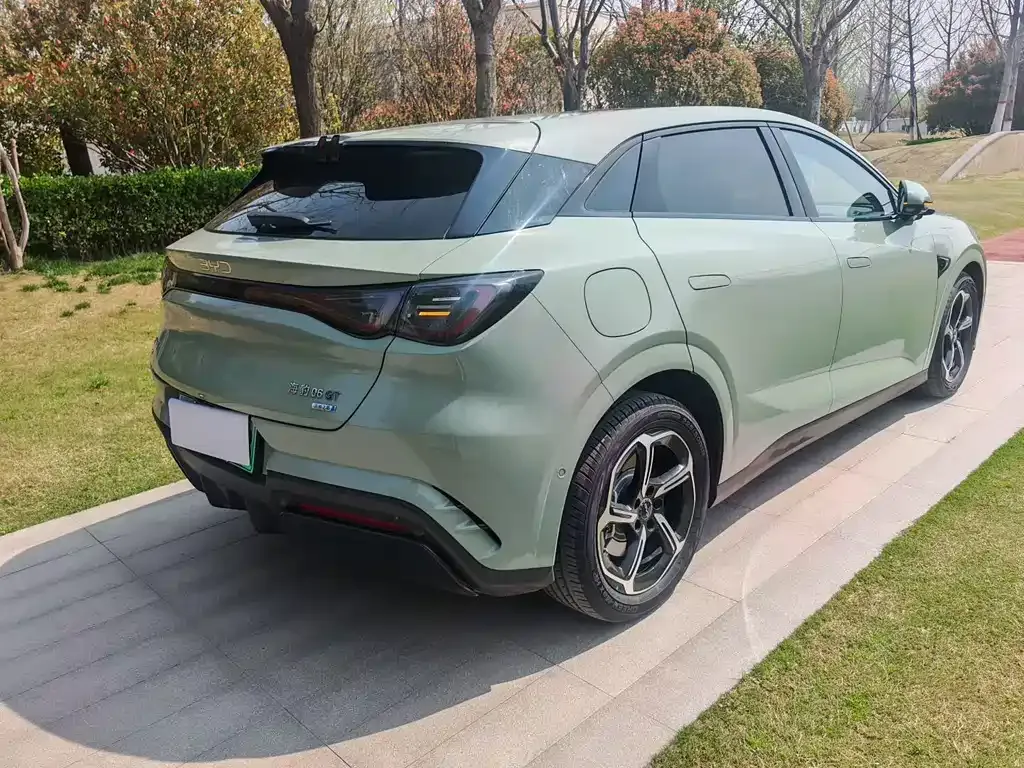 BYD Seal 06GT — фото 5