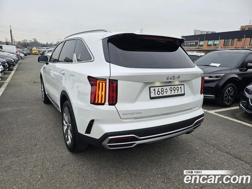 Kia Sorento — фото 10