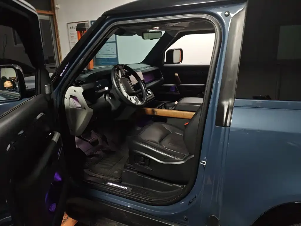 Land Rover Defender — фото 8