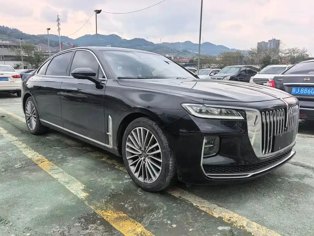 Hongqi H9 — фото 8