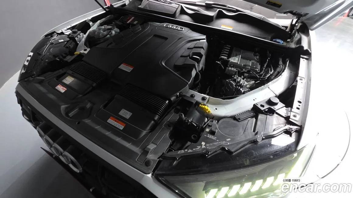 Audi Q7 2023 из KR, фото 7