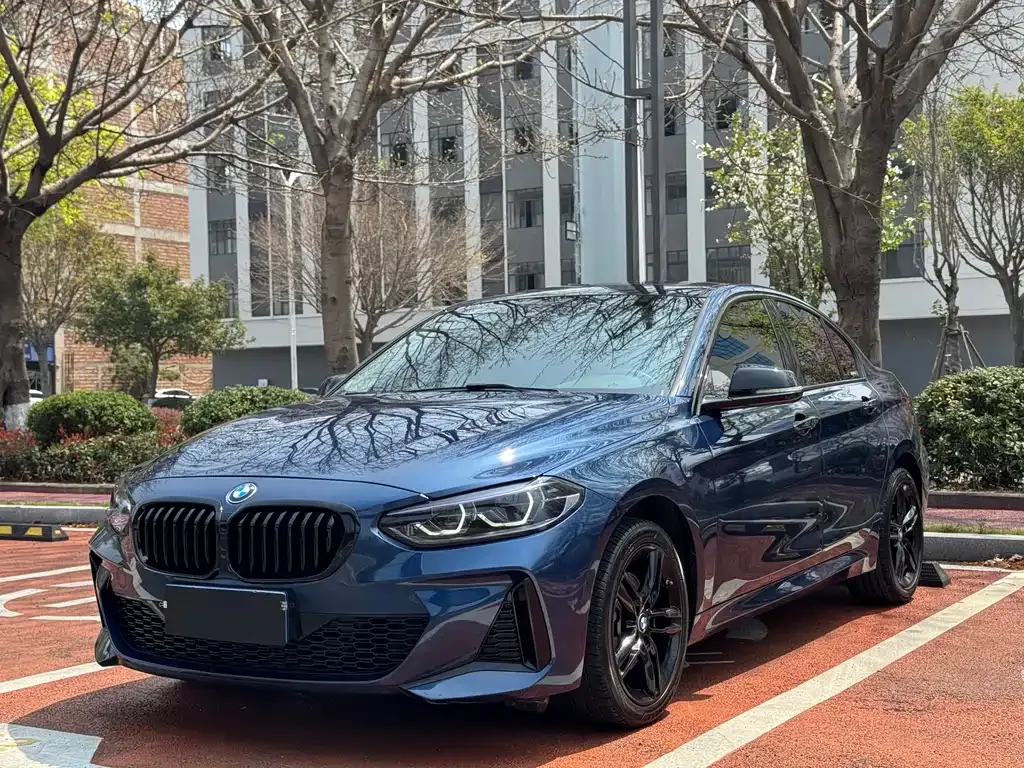 BMW 1 Series — фото 1