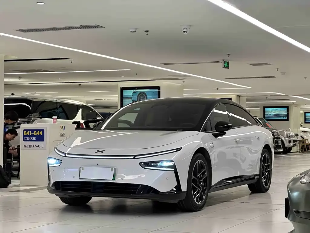 XPeng P7+ — фото 1