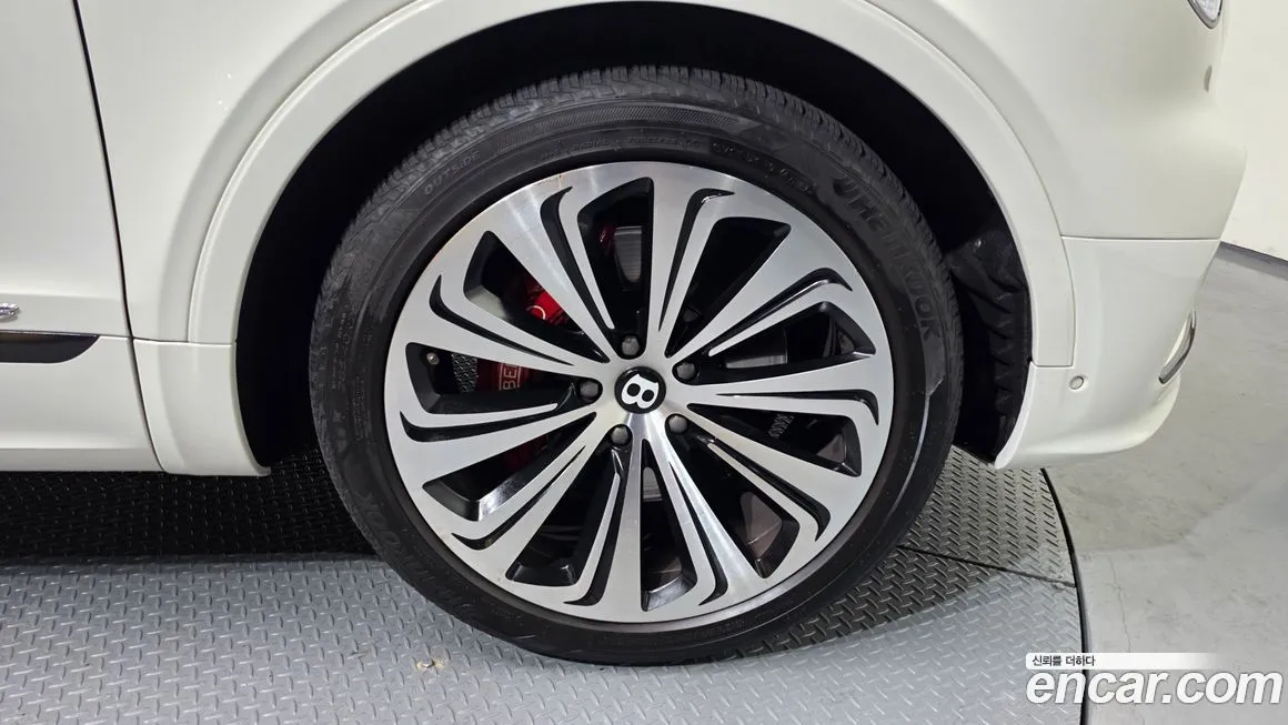 Bentley Bentayga 2021 из KR, фото 6