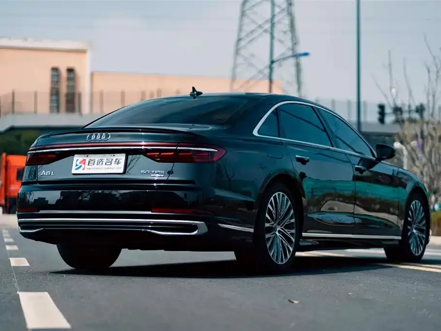 Audi A8 2024 из CN, фото 3