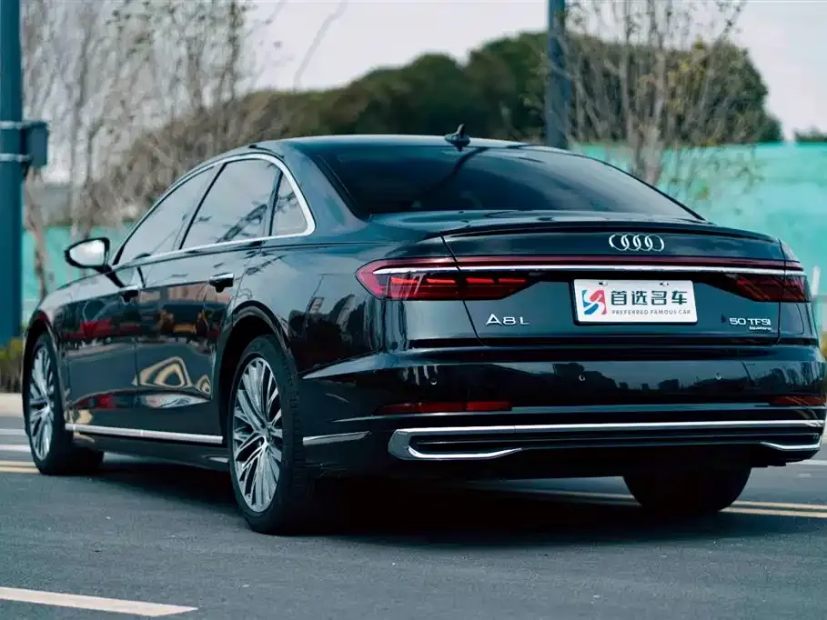Audi A8 2024 из CN, фото 8