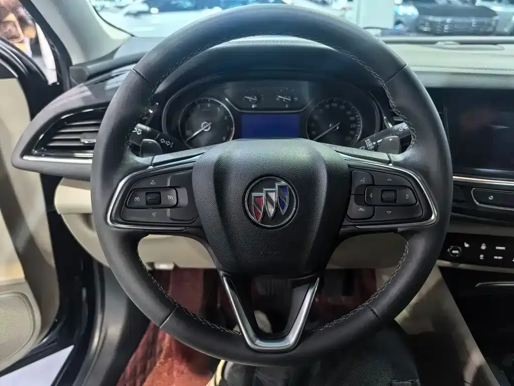 Buick Regal — фото 10