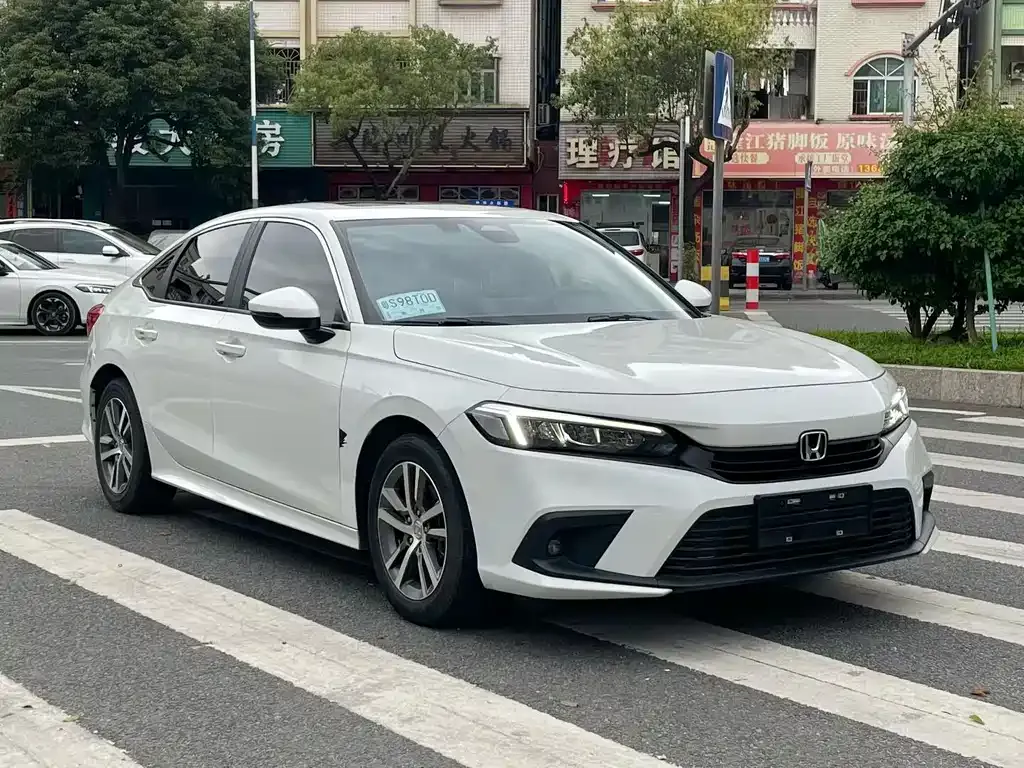 Honda Civic — фото 10