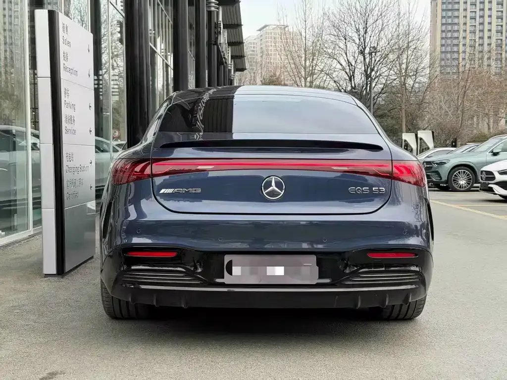Mercedes-Benz EQS AMG — фото 2