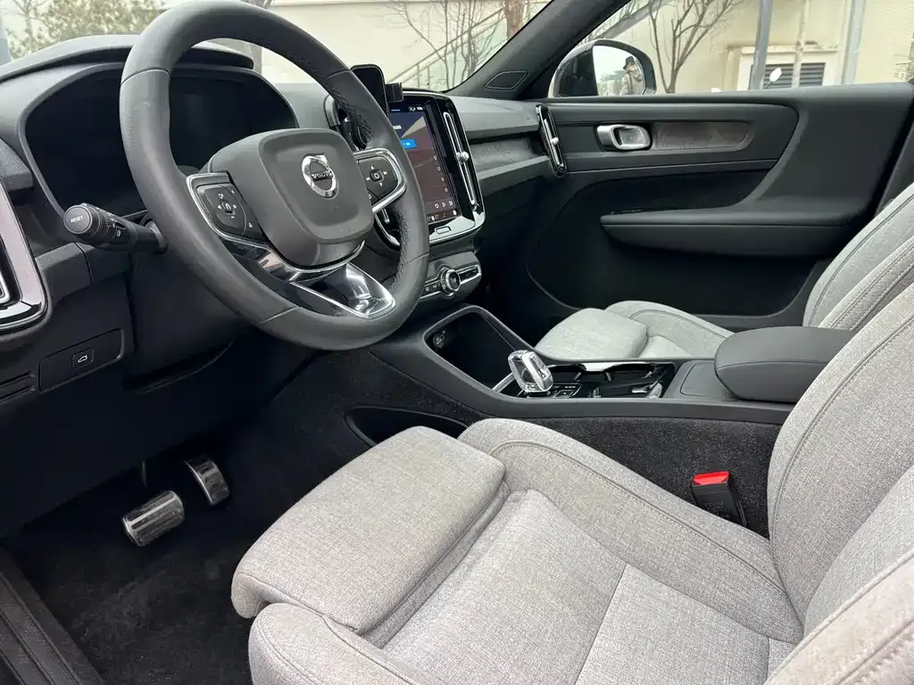 Volvo XC40 NEV 2023 из CN, фото 6