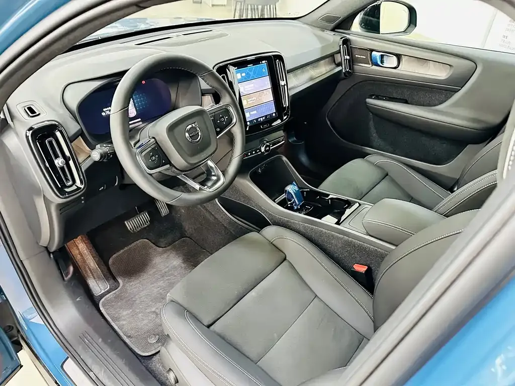 Volvo C40 2023 из CN, фото 10