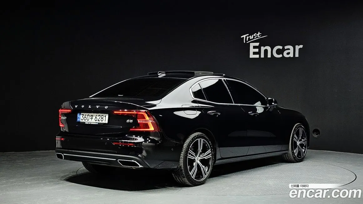 Volvo S60 2022 из KR, фото 3