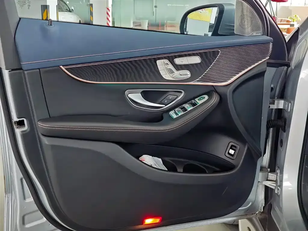 Mercedes-Benz EQC 2022 из CN, фото 10